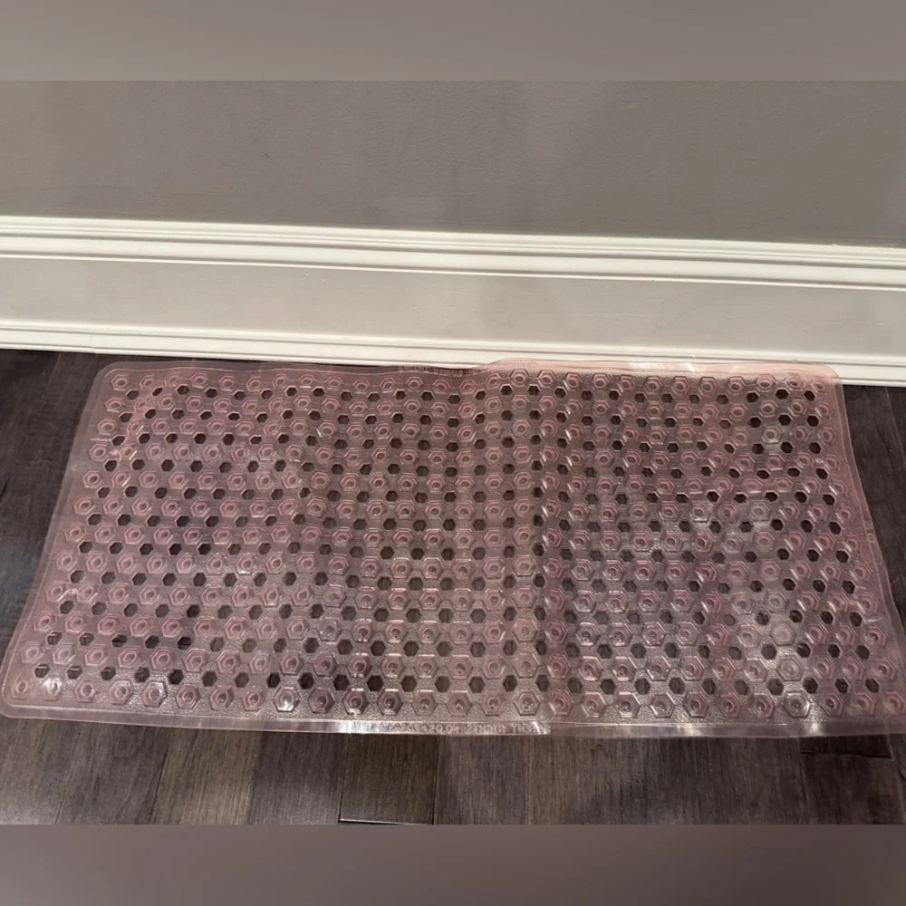 Light Pink Non-Slip Bath Mat for Seniors Babies Toddlers Infants 21” x 21”